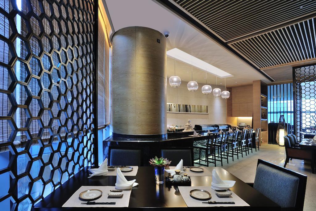 Dongguan Kande International Hotel-During The Canton Fair, Guests Can Enjoy Free Shuttle Buses To The Canton Fair Exhibition Hall Exterior photo