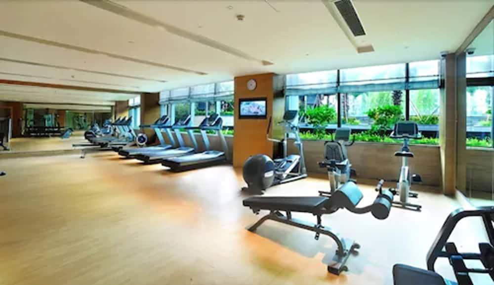 Dongguan Kande International Hotel-During The Canton Fair, Guests Can Enjoy Free Shuttle Buses To The Canton Fair Exhibition Hall Exterior photo