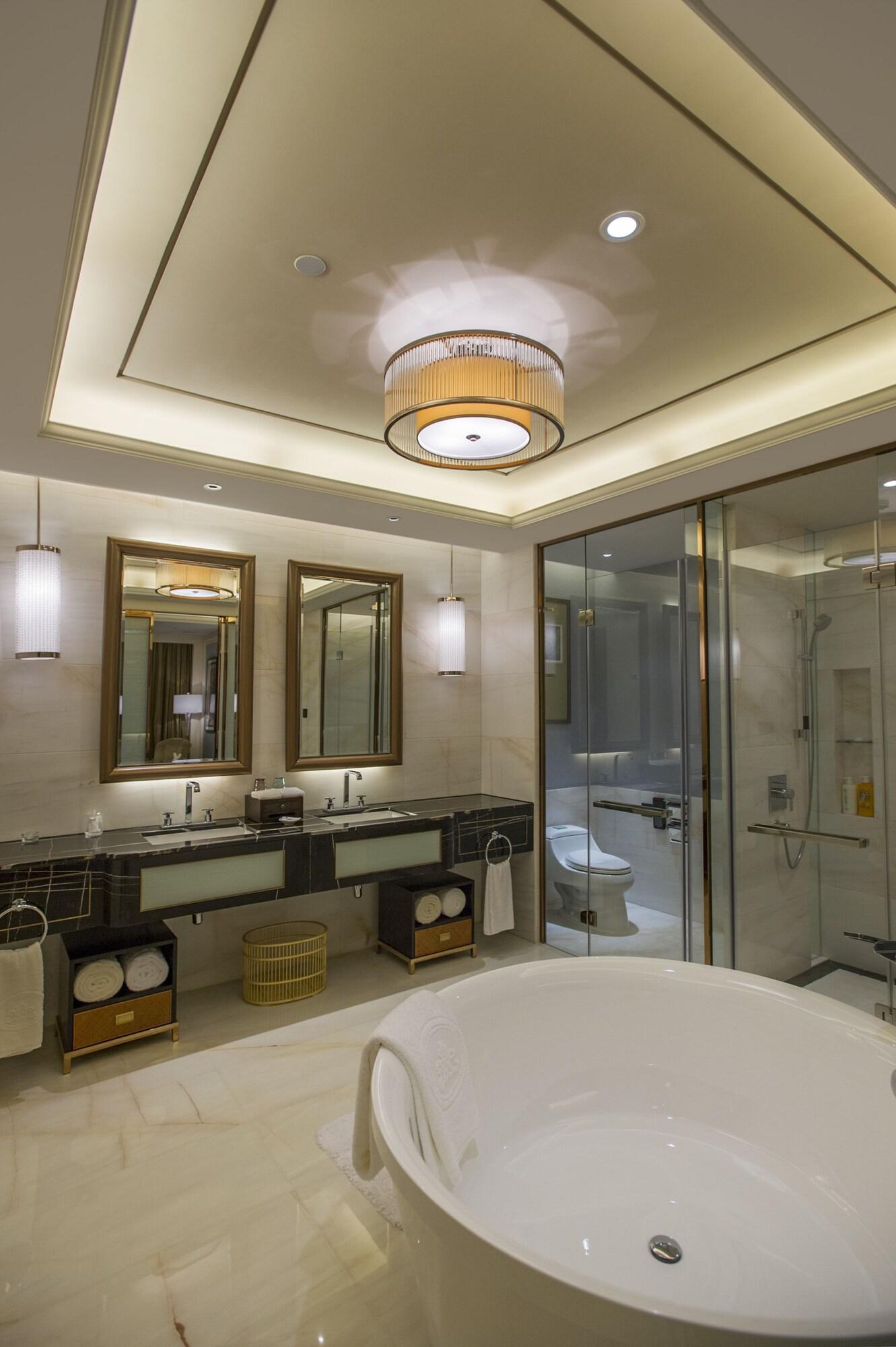 Dongguan Kande International Hotel-During The Canton Fair, Guests Can Enjoy Free Shuttle Buses To The Canton Fair Exhibition Hall Exterior photo