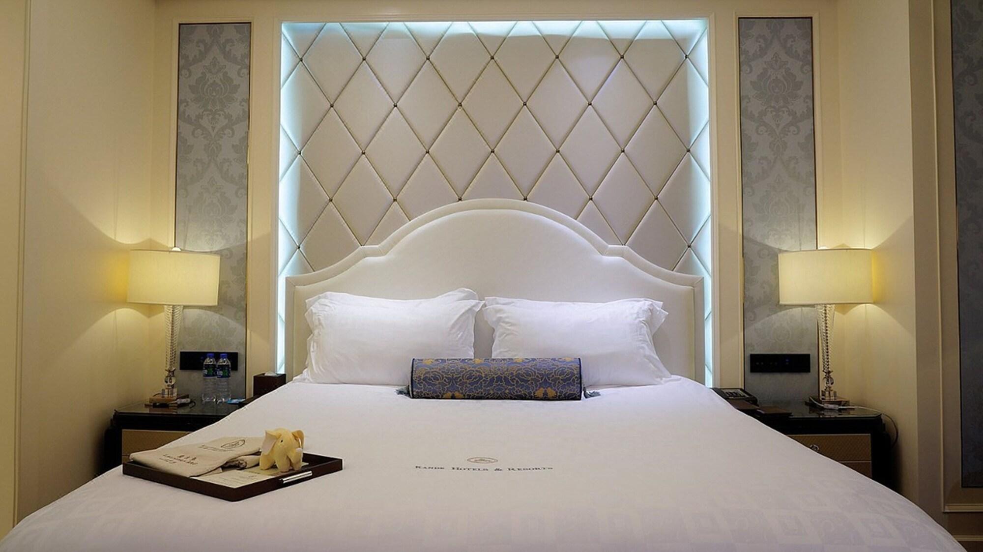 Dongguan Kande International Hotel-During The Canton Fair, Guests Can Enjoy Free Shuttle Buses To The Canton Fair Exhibition Hall Exterior photo