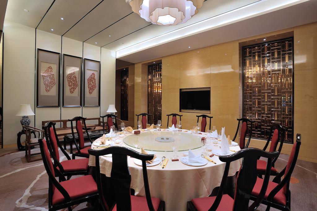 Dongguan Kande International Hotel-During The Canton Fair, Guests Can Enjoy Free Shuttle Buses To The Canton Fair Exhibition Hall Exterior photo