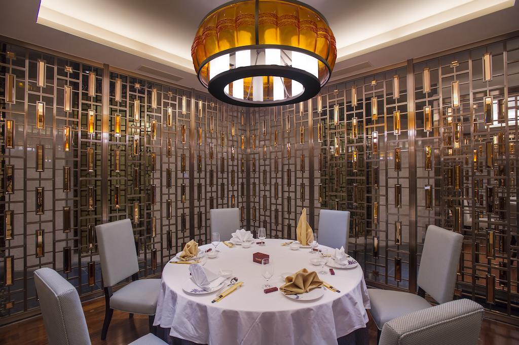 Dongguan Kande International Hotel-During The Canton Fair, Guests Can Enjoy Free Shuttle Buses To The Canton Fair Exhibition Hall Exterior photo